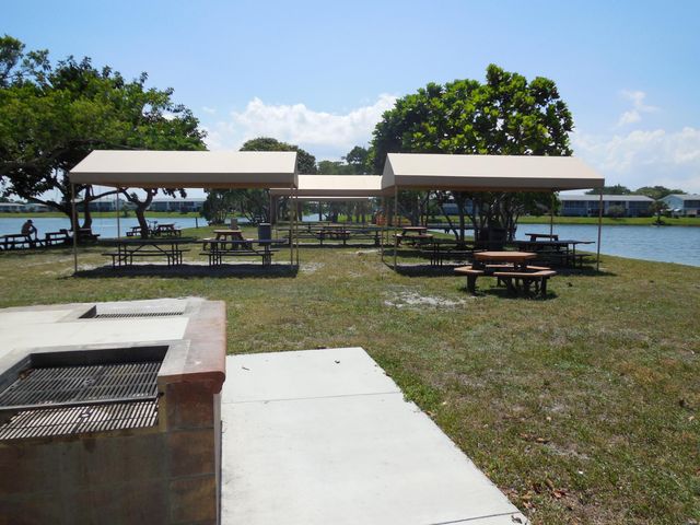 208 KENT M, West Palm Beach, FL 33417