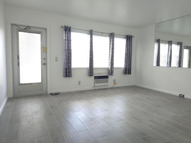 208 KENT M, West Palm Beach, FL 33417