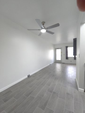 208 KENT M, West Palm Beach, FL 33417