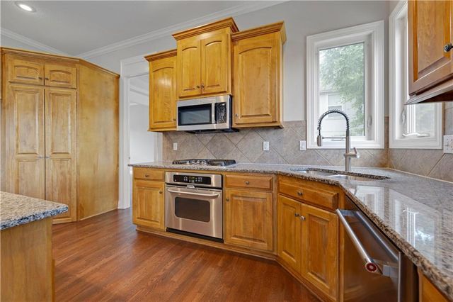 12725 W 138th Street, Overland Park, KS 66221