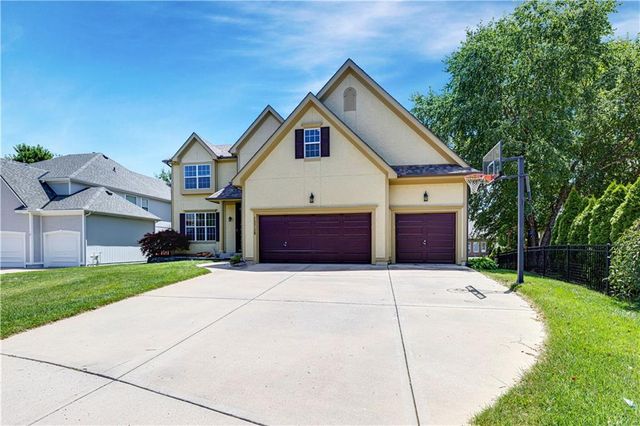 12725 W 138th Street, Overland Park, KS 66221