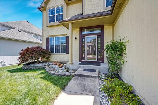 12725 W 138th Street, Overland Park, KS 66221
