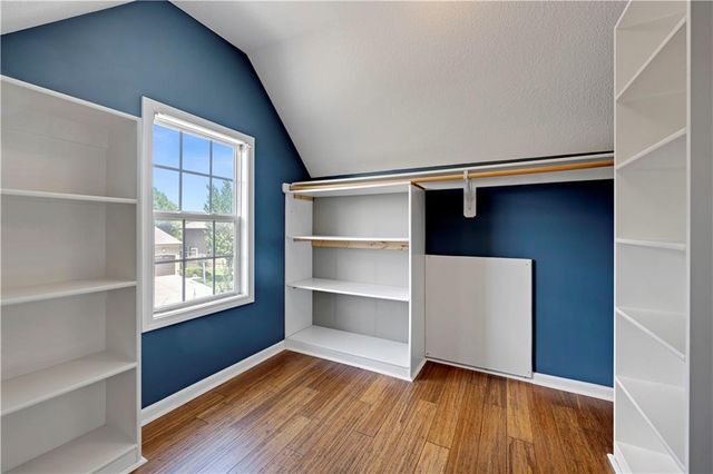 12725 W 138th Street, Overland Park, KS 66221