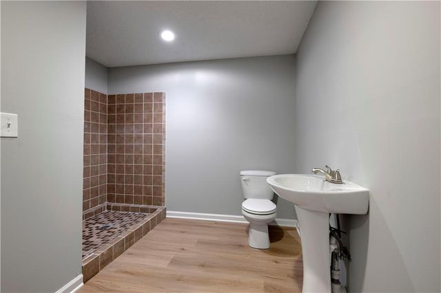 12725 W 138th Street, Overland Park, KS 66221