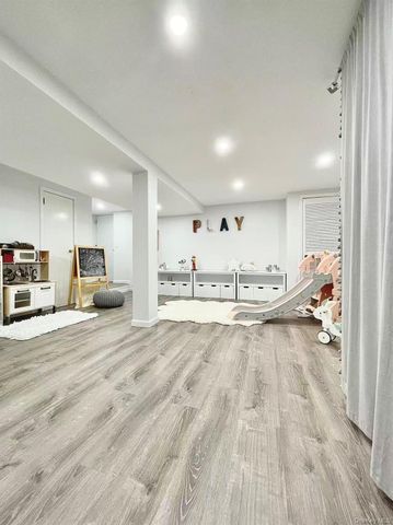 21540 23rd Avenue, Bayside, NY 11360