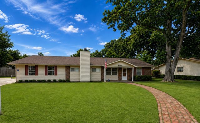 4744 Carolyn Lane, Shreveport, LA 71105
