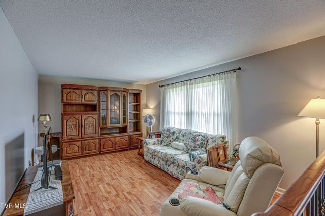 107 Dover Lane, Bristol, TN 37620