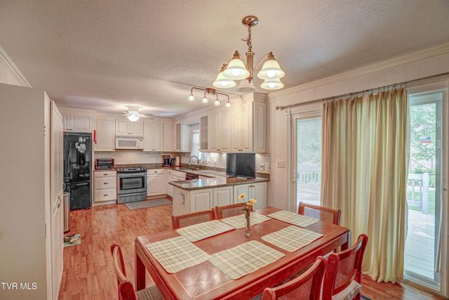 107 Dover Lane, Bristol, TN 37620