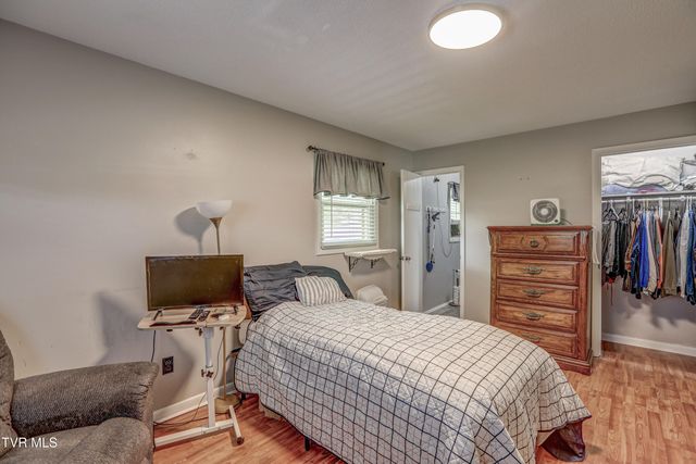 107 Dover Lane, Bristol, TN 37620