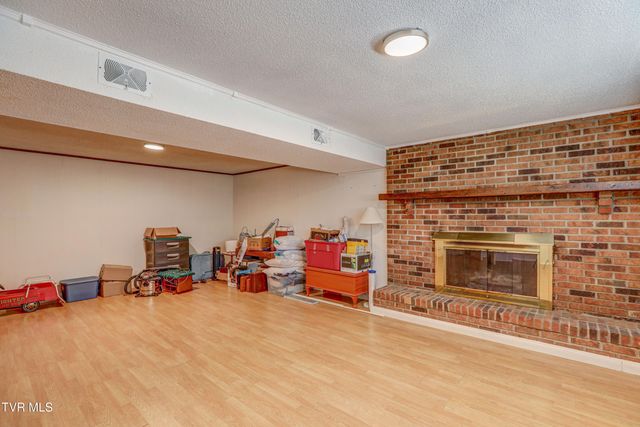 107 Dover Lane, Bristol, TN 37620