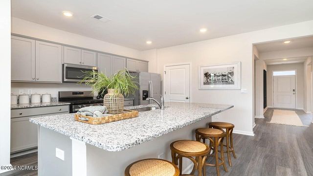 633 Bushy Trail Loop SW, Supply, NC 28462