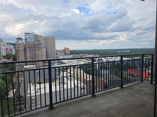 565 Peachtree Street NE 1301, Atlanta, GA 30308