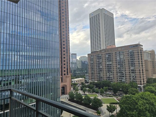 565 Peachtree Street NE 1301, Atlanta, GA 30308