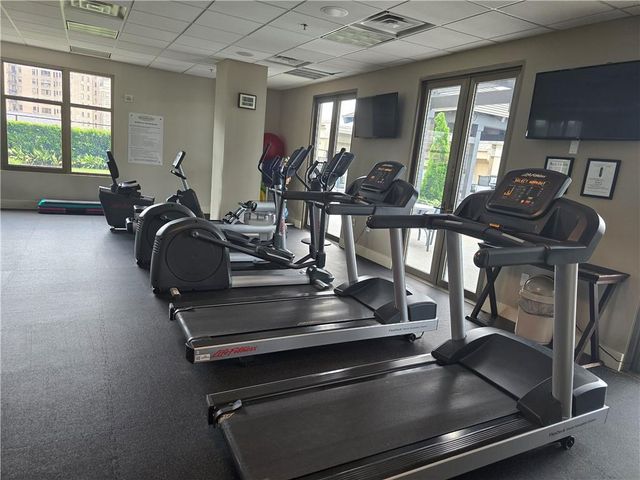 565 Peachtree Street NE 1301, Atlanta, GA 30308
