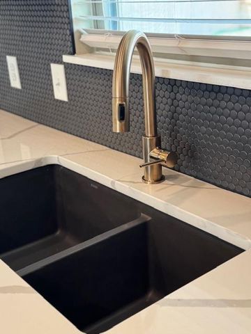 10537 NW 32nd Street, Yukon, OK 73099