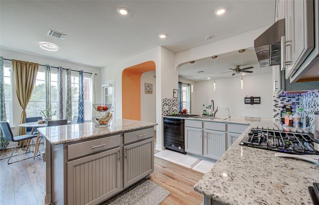 1117 Arbor Acres LOOP, Leander, TX 78641