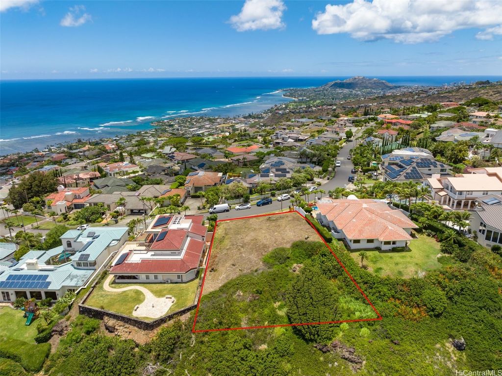 804 Moaniala Street, Honolulu, HI 96821