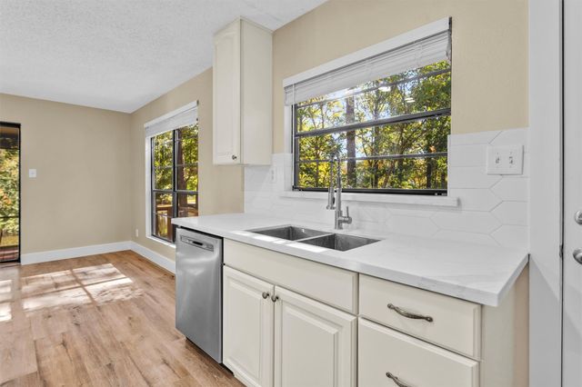 350 Ridgewood Road, Goodrich, TX 77335