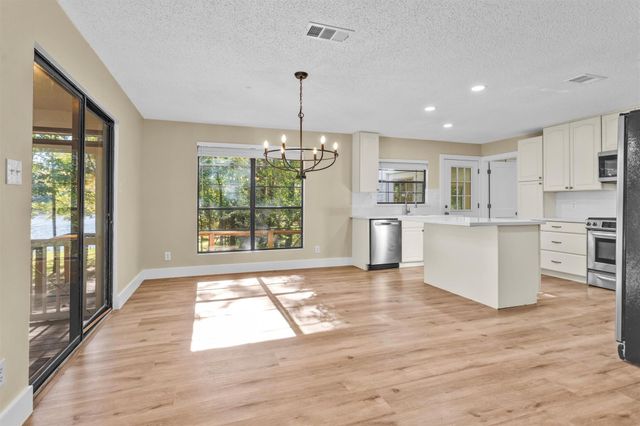 350 Ridgewood Road, Goodrich, TX 77335