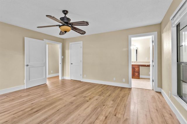 350 Ridgewood Road, Goodrich, TX 77335