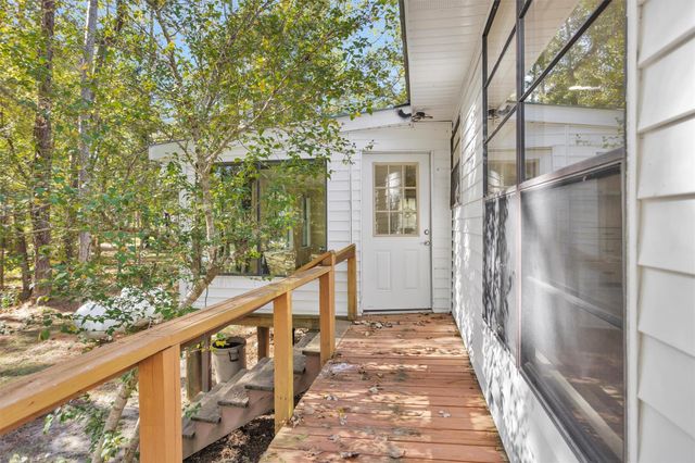 350 Ridgewood Road, Goodrich, TX 77335