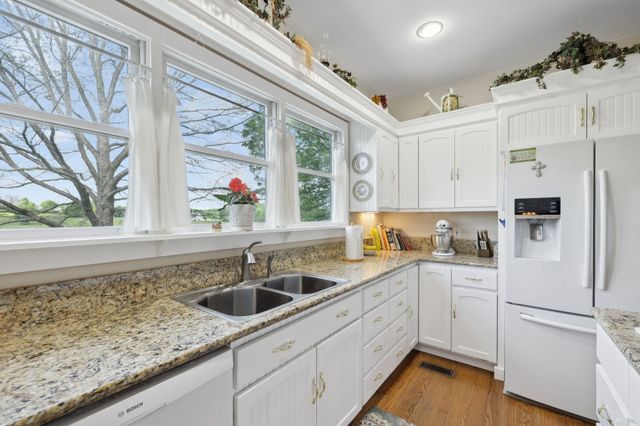 1494 Grant Rd, Watertown, TN 37184