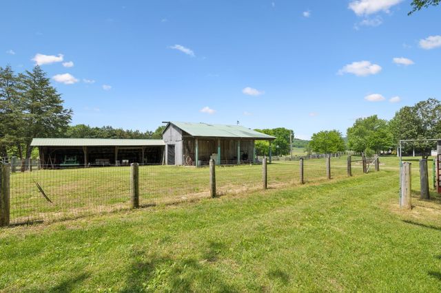 1494 Grant Rd, Watertown, TN 37184