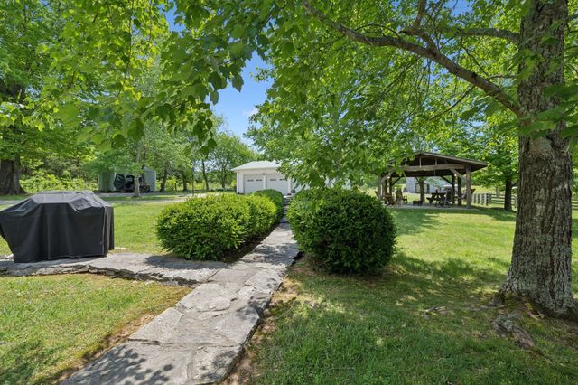 1494 Grant Rd, Watertown, TN 37184