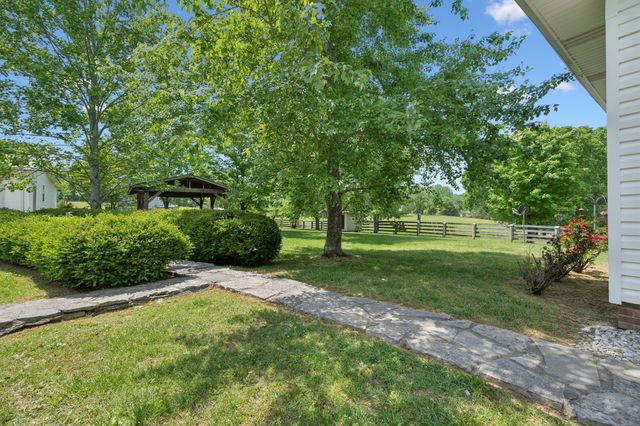 1494 Grant Rd, Watertown, TN 37184
