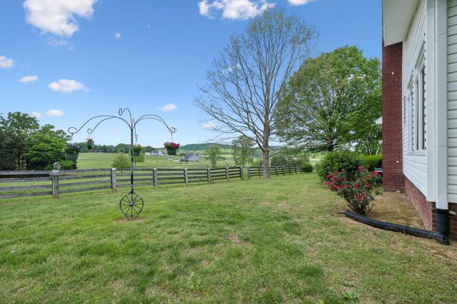 1494 Grant Rd, Watertown, TN 37184