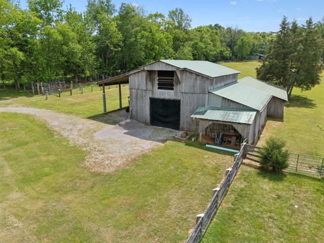 1494 Grant Rd, Watertown, TN 37184