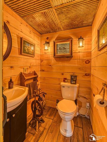 8910 Baldwin Road, Monroe, MI 48162