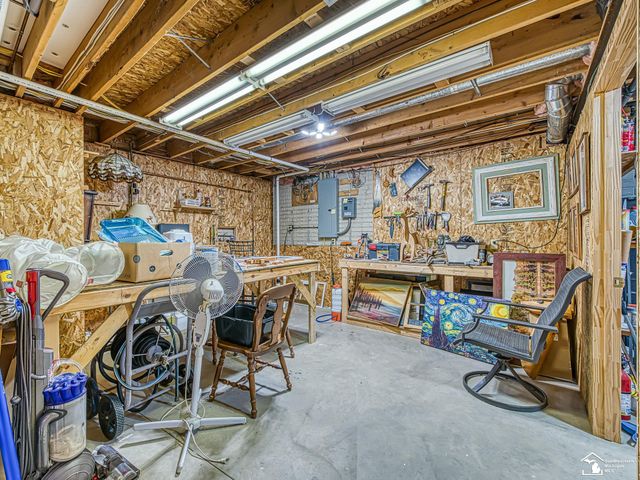 8910 Baldwin Road, Monroe, MI 48162