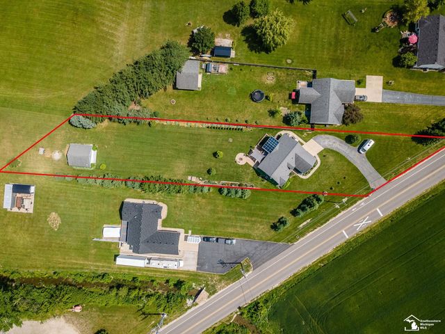 8910 Baldwin Road, Monroe, MI 48162