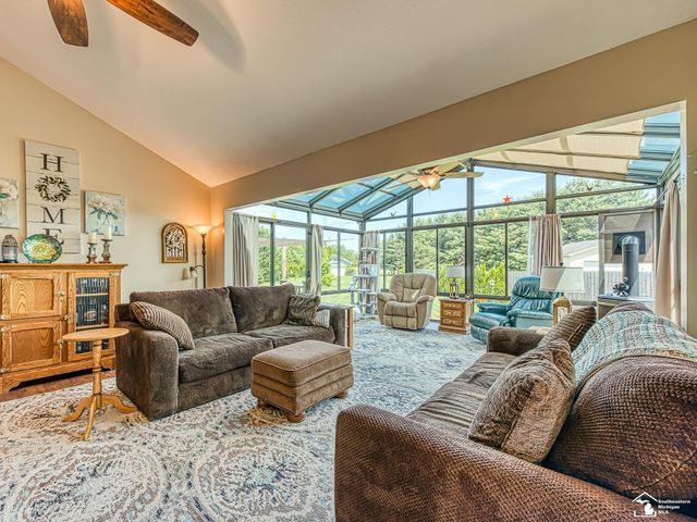 8910 Baldwin Road, Monroe, MI 48162