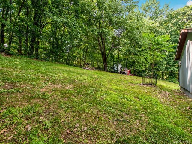 20 Ernst Road, Cortlandt Manor, NY 10567