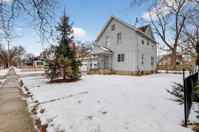 1247 Prairie Avenue, Beloit, IL 53511