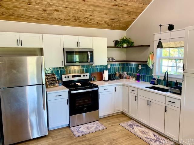 20 Riverland Drive, Heber Springs, AR 72543