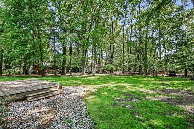 13784 Hofma Drive, Grand Haven, MI 49417