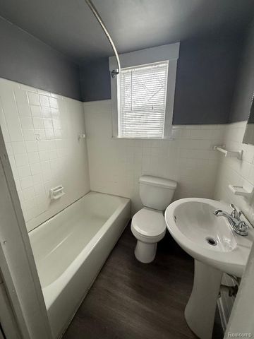 510 Camden Street, Ferndale, MI 48220