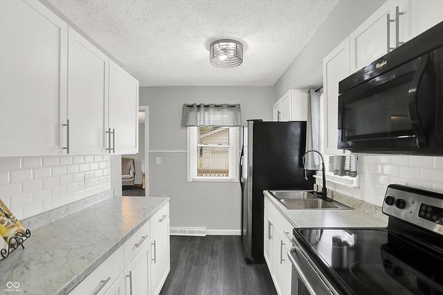 3664 S 550 E, Franklin, IN 46131