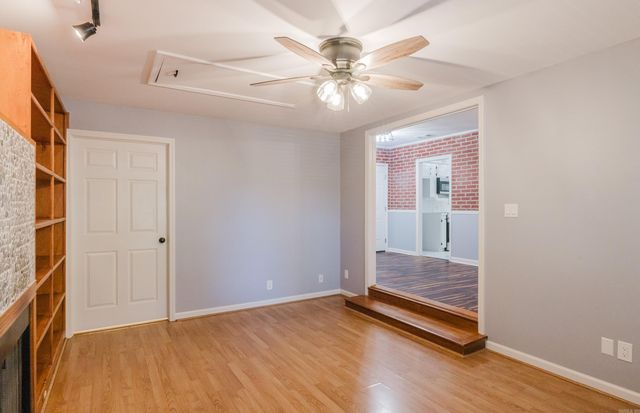 25 Meadowbrook Drive, Little Rock, AR 72205