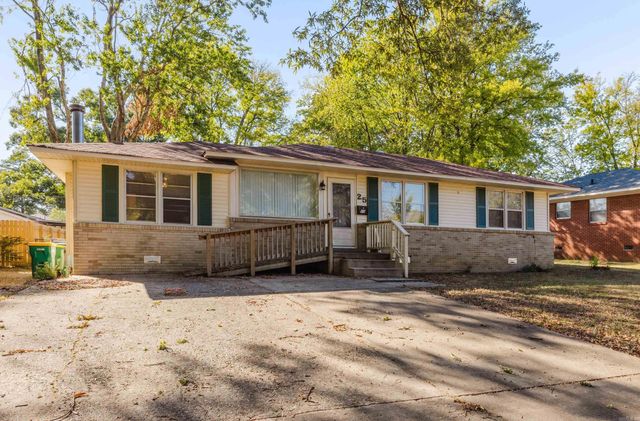 25 Meadowbrook Drive, Little Rock, AR 72205