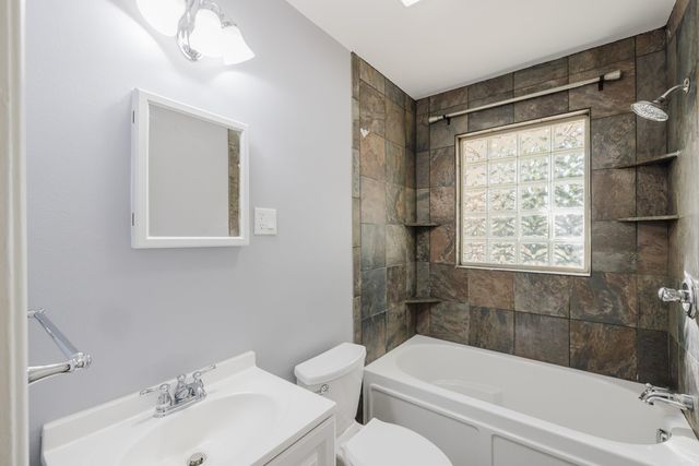 25 Meadowbrook Drive, Little Rock, AR 72205