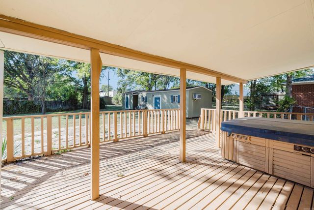 25 Meadowbrook Drive, Little Rock, AR 72205