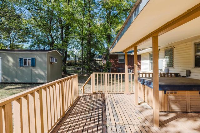 25 Meadowbrook Drive, Little Rock, AR 72205