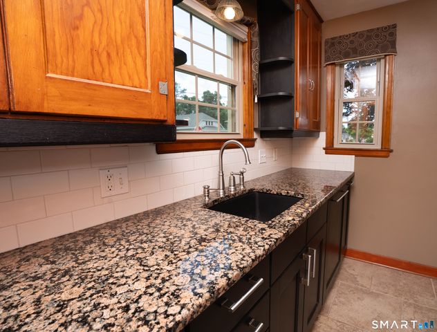 235 Summit Street, Manchester, CT 06042