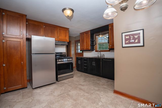 235 Summit Street, Manchester, CT 06042