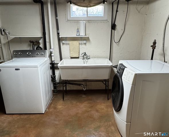 235 Summit Street, Manchester, CT 06042