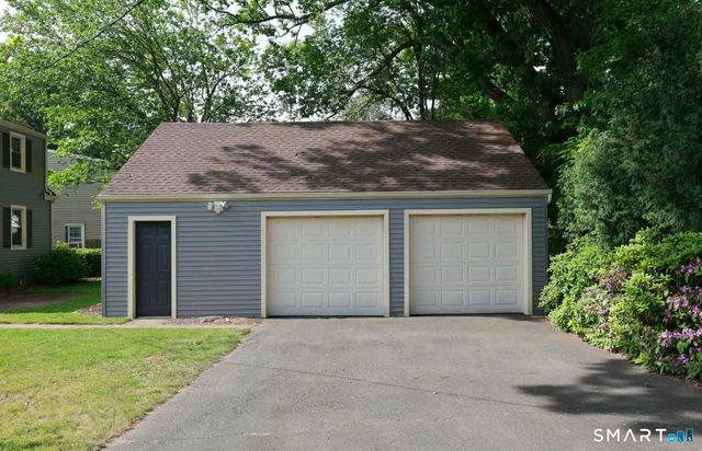 235 Summit Street, Manchester, CT 06042